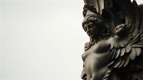 Greek Statue of Goddess · Free Stock Photo