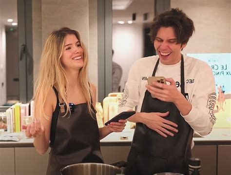 El Rubius Comparte Su Primera Foto Con Su Novia Así Es Irina Isasia