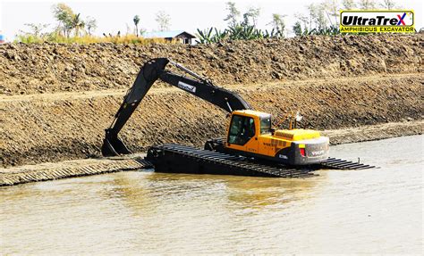 Ultratrex Amphibious Excavator Is In Action Photo Gallery Ultratrex