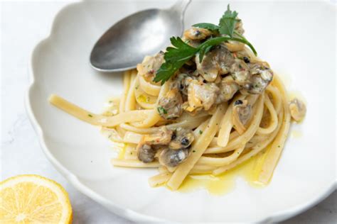 Linguine alle vongole la véritable recette italienne Kiss My Chef