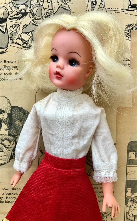 Vintage 1981 Basic Sindy Fashion Doll Pedigree Funtime Dress Norway