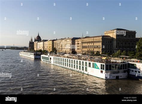 Danube River Historical Budapest Hungary Stock Photo - Alamy