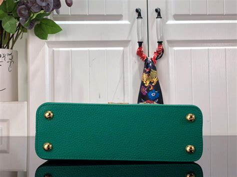 Lv M Louis Vuitton Capucines Bb Handbag Green Wholesales High