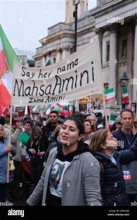 Trafalgar Square London Uk 5th Nov 2022 Protesters Gather To Show