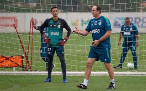 Que Isso Ceni T Cnico Mostra Pontaria Afiada Em Treino E D