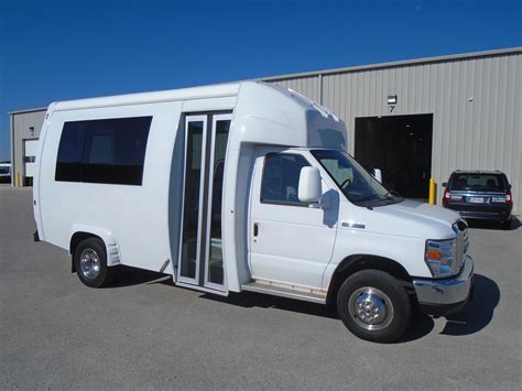 2019 Ksir Ford E450 14 Passenger Shuttle Bus