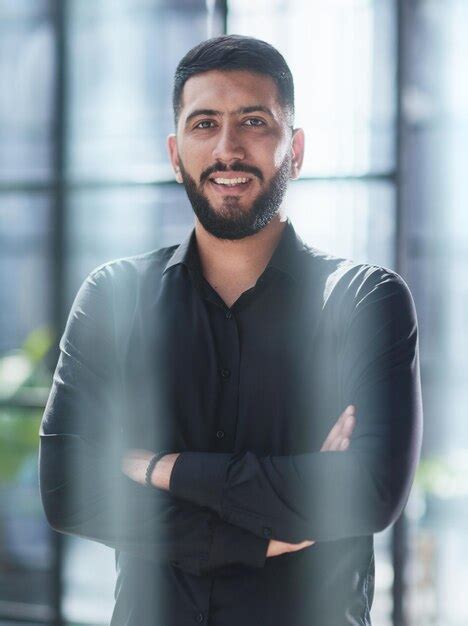 Premium Photo Portrait Of Successful Businessman Standing In Office