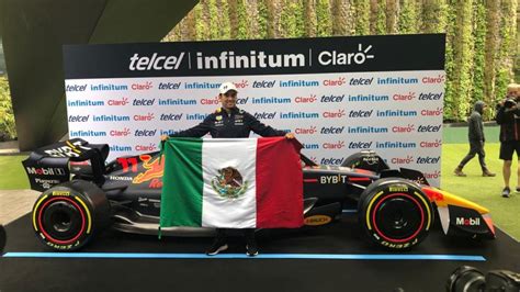 F1 Gran Premio de México Checo presume casco y habla de su