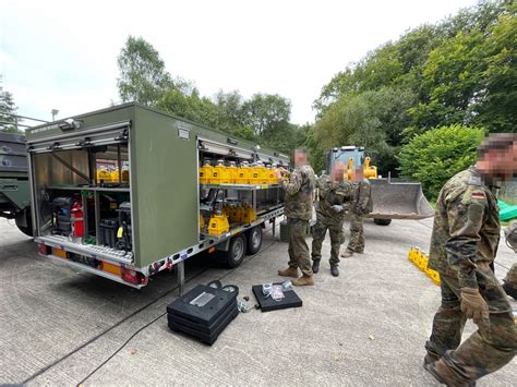 Military Airfield Lighting Trailer For Germany S Ga