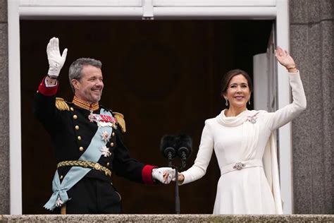 Danska Kraljica Nenadano Je Abdicirala Sin Frederik X Preuzima