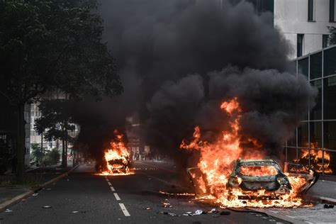 Se Propagan Las Protestas Por Asesinato De Un Joven A Manos De La