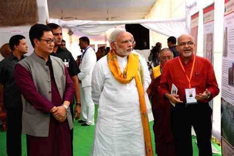 Bodh Gaya Pm Modi At Mahabodhi Temple