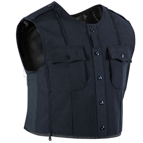 Why Use Outer Vest Carriers | Blauer