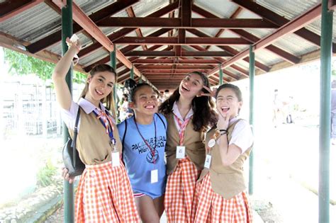 Julia Barretto Leads Cast Of Vivamax Series About High School Life In The Province The Seniors