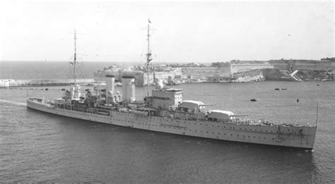 The Battlecruiser Hms New Zealand In Wellington Harbour 1913 [529 × 700 ] R Historyporn