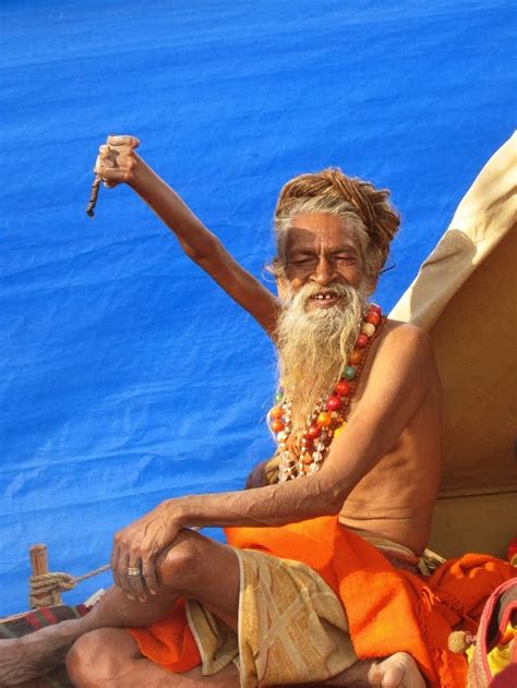 Indian Holy Man Has Kept His Right Arm Raised For Years