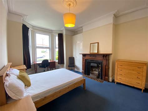 15 Queens Crescent, Exeter EX4 6AY | RSJ Investments