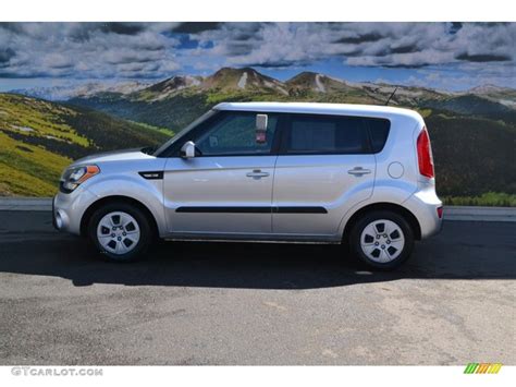 2013 Bright Silver Kia Soul 16 102584467 Photo 6