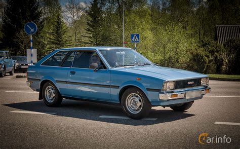 Toyota Corolla Liftback Manuell Hk