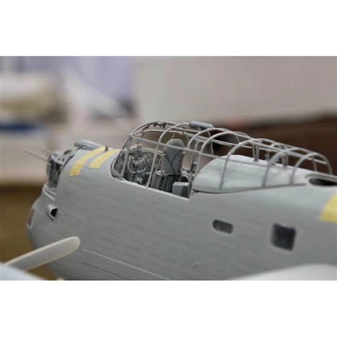 Maquette Avro Lancaster B Mk I Iii Border Models Chez Mangatori