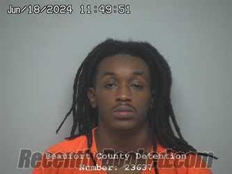 Recent Booking Mugshot For Ka Shawn Rashad Glaze In Beaufort County