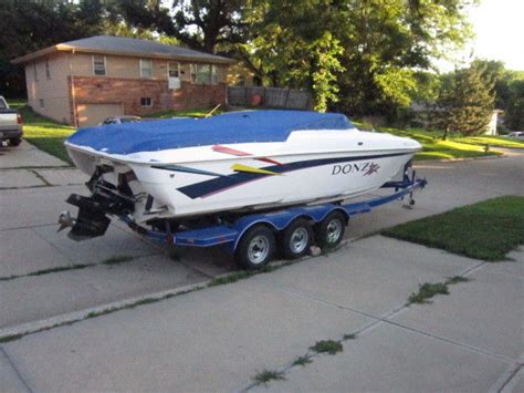 502 Magnum Fuel Injected Donzi 280zx 28 Ft Speed Boat 3 Axle Eagle