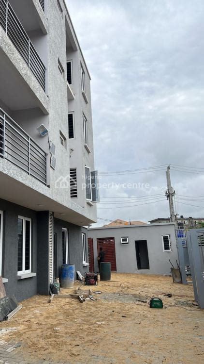 For Sale Decent 3 Bedroom Flat Abule Oja Yaba Lagos 3 Beds 2