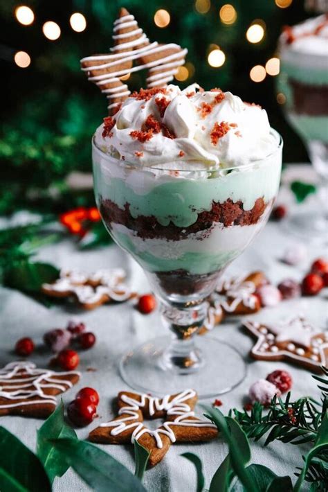 Best 5 Ingredient Easy Christmas Trifle Recipe Foodtalk