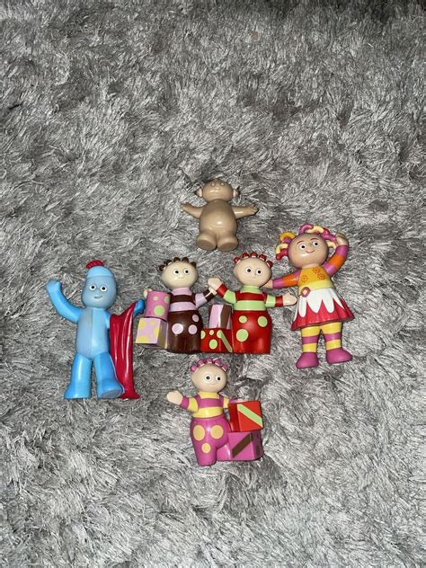 In The Night Garden Upsy Daisy Iggle Piggle Makkah Pakka Talking Hot