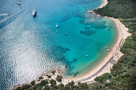 Spiaggia Di Cala Di Volpe Trovaspiaggeit Portale Delle Spiagge Italiane