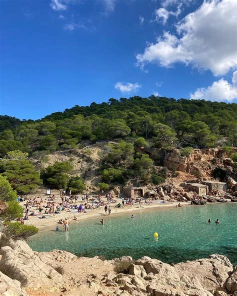 Ibiza y Formentera en velero o catamarán Escapa de las multitudes