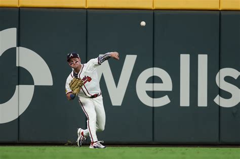 Brandon Marshs Sacrifice Fly Propels Phillies Past Braves Reuters