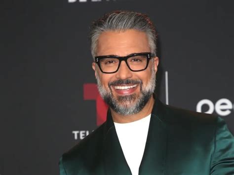 Se Burlan Jaime Camil Se Equivoca Al Cantar Himno De Estados Unidos