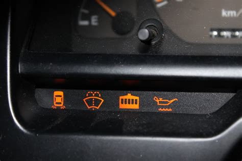 Toyota Hiace Warning Lights This Video Explains How To Reset The