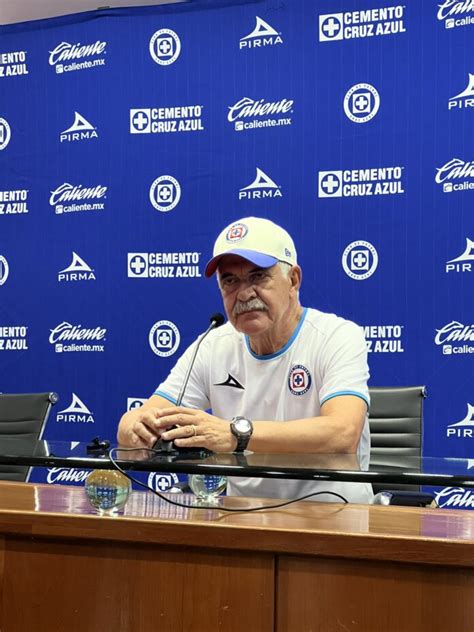 Tuca Ferretti dio a conocer la situación que atraviesa Cruz Azul en