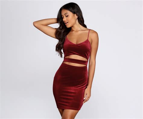 Windsor Visions Of Velvet Mini Dress In Burgundy Size Xs In 2020 Tight Dresses Girls Night