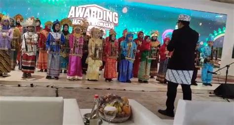 Grup Angklung Minasi Tarik Perhatian Penonton Jcc Senayan Min Al