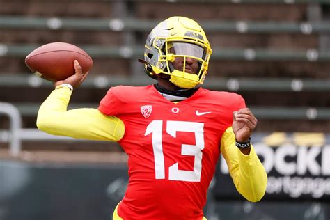 Oregon’s youth movement impresses, but QB Anthony Brown takes command ...