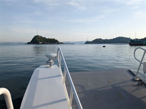 来島群島② 村上水軍の城跡残る『来島くるしま』（今治市／芸予諸島） シマグニノシマタビ