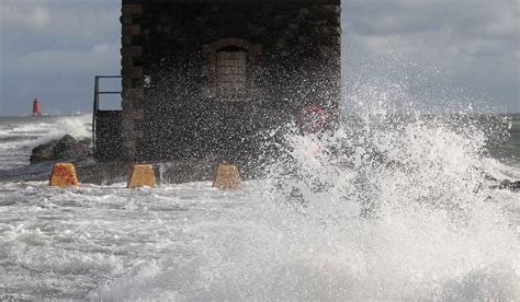 Met Éireann Confirm Status Red Warning For Two Counties As Storm Bert