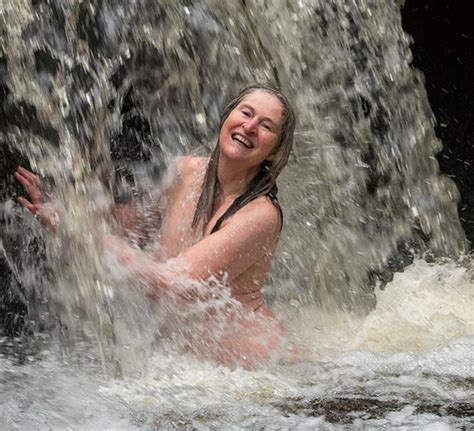 Naked Girls Skinny Dipping