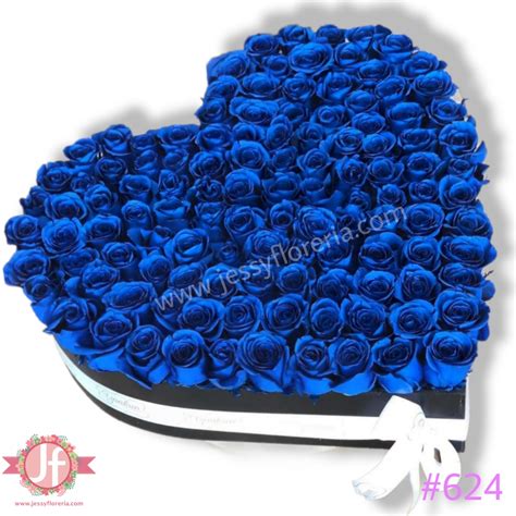 Caja corazón 150 rosas azules Envíos GRATIS Mismo día 2 a 4 Hrs