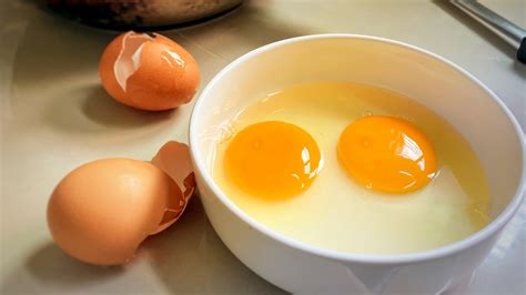 If You Drink Raw Eggs Every Day This Will Happen To Your Body