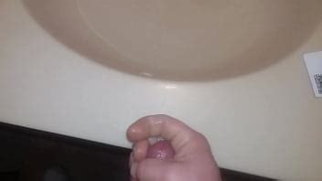 Papabear Rompiendo Una Nuez XVIDEOS