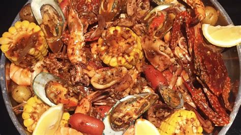 Seafood Boil With Cajun Butter Sauce Seafood Boil Youtube