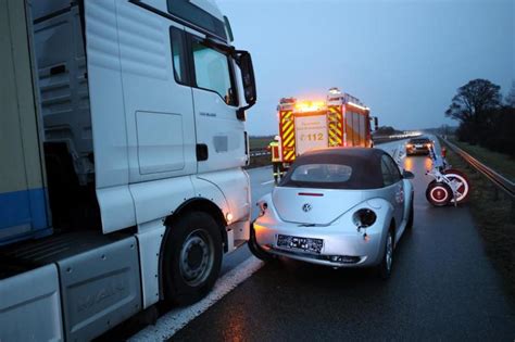 Berholvorgang Auf A F Hrt Zu Verkehrsunfall Euro Sachschaden