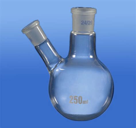 Round Bottom Flasks With Two Or Three Necks Centre Neck And Angled