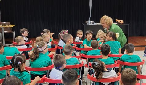 Visita de Balbina Rivero por el Día del Libro CEIP Montaña Pacho