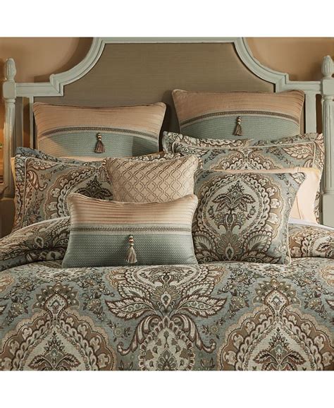 Croscill Closeout Rea 4 Pc Queen Comforter Set And Reviews Comforters Bed And Bath Macy S