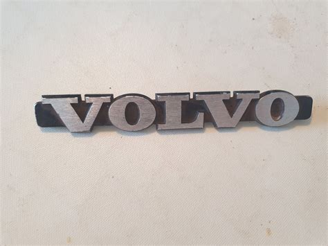 Se produkter som liknar Emblem Volvo på Tradera 625620302